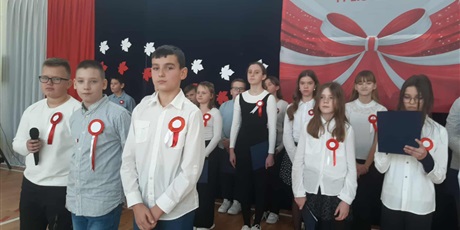 Powiększ grafikę: apel-upamietniajacym-dzien-niepodleglosci-656614.jpg