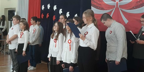 Powiększ grafikę: apel-upamietniajacym-dzien-niepodleglosci-656620.jpg