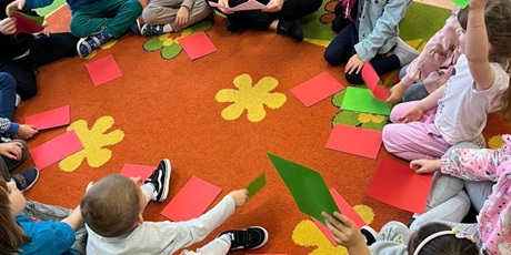 Powiększ grafikę: bezpieczenstwo-przede-wszystkim-658975.jpg