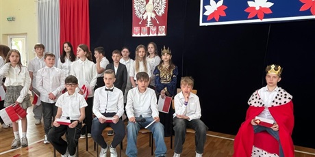 Powiększ grafikę: konstytucji-3-maja-urozcysty-apel-614212.jpg