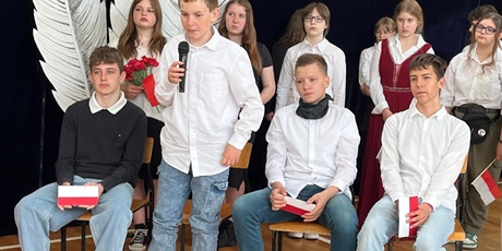 Powiększ grafikę: konstytucji-3-maja-urozcysty-apel-614213.jpg