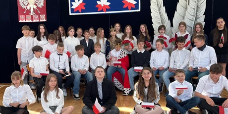 Powiększ grafikę: konstytucji-3-maja-urozcysty-apel-614219.jpg