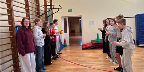 Powiększ grafikę: nocowanie-w-szkole-650575.jpg