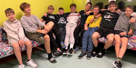 Powiększ grafikę: nocowanie-w-szkole-650578.jpg