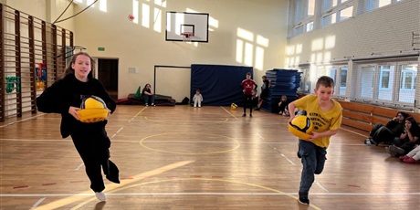 Powiększ grafikę: nocowanie-w-szkole-650581.jpg