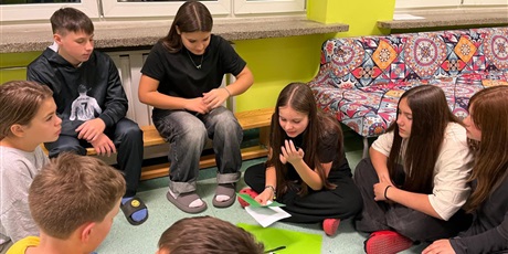 Powiększ grafikę: nocowanie-w-szkole-650585.jpg