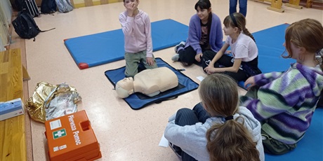 Pierwsza Pomoc Przedmedyczna – bezpieczeństwo przede wszystkim!