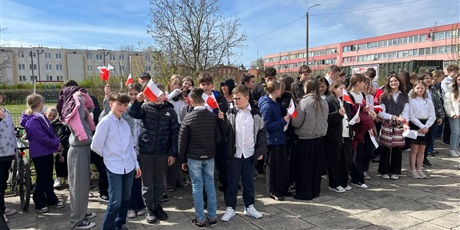 Powiększ grafikę: swieta-majowe-w-naszej-szkole-692741.jpg