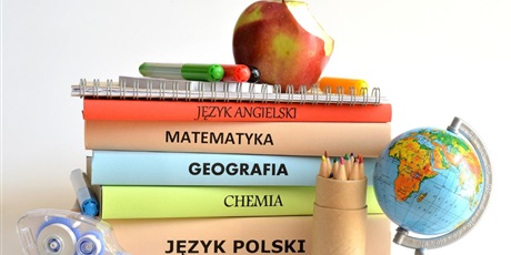 Powiększ grafikę: szkolny-zestaw-podrecznikow-na-rok-szkolny-2021-2022-268366.jpg