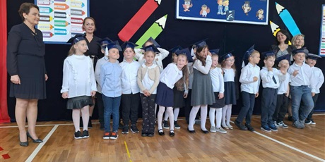 Powiększ grafikę: uroczyste-pasowanie-na-ucznia-650568.jpg