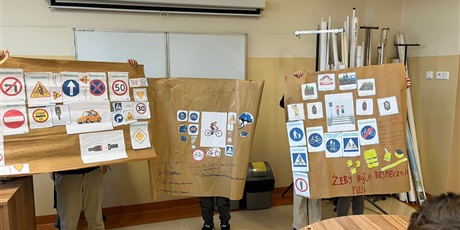 Powiększ grafikę: zajecia-z-wychowania-komunikacyjnego-658938.jpg