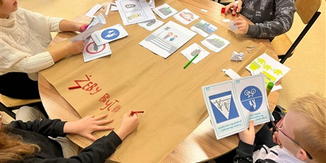 Powiększ grafikę: zajecia-z-wychowania-komunikacyjnego-658941.jpg