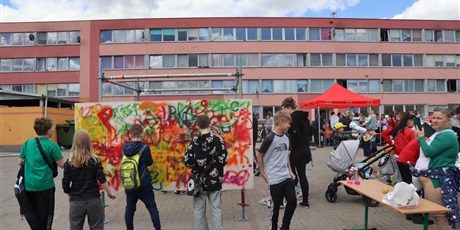 Powiększ grafikę: STREETS FOR KIDS